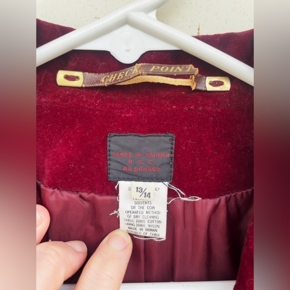 Vintage Checkpoint of California: Burgundy‎ Velvet Blazer size 13/14 - Picture 4 of 7